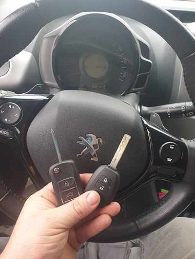 2 duplicado de llaves de coche